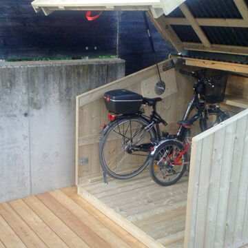 Zweirad Garage, Fahrradabstellplatz