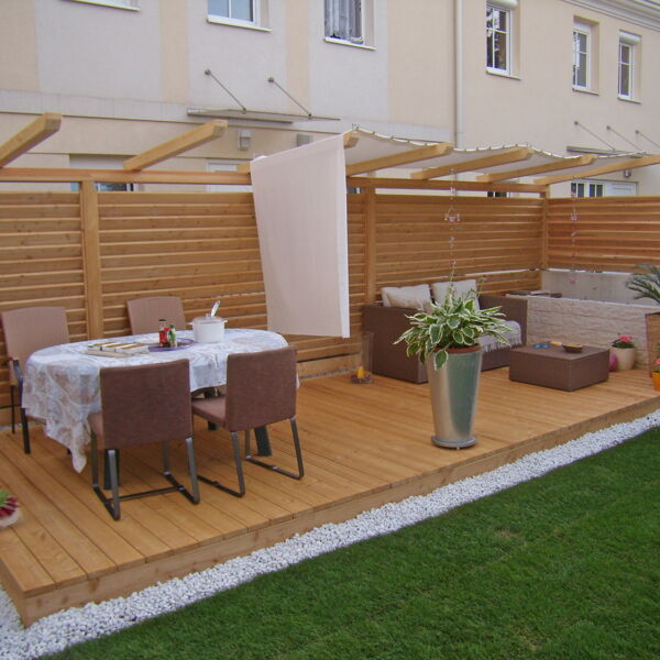 Terrasse mit Sichtschutz