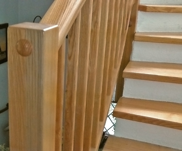 Geländer oder Handläufe aus Holz